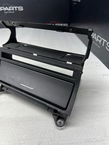 BMW 01-06 E46 M3 Radio Non Navi Mounting Bracket Storage Tray