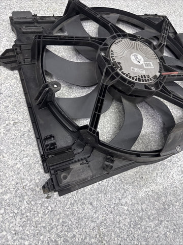 15-20 OEM BMW F80 F82 F83 M3 M4 Electric Radiator Cooling Fan w/Shroud