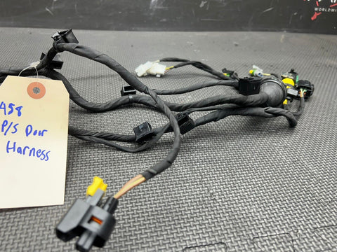 10-15 Ferrari 458 Italia, RH, Right Passenger Door Harness, Used 282700