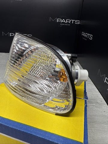 NEW Genuine BMW E46 M3 Front Left White Turn Corner Light OEM Clear 63137165857