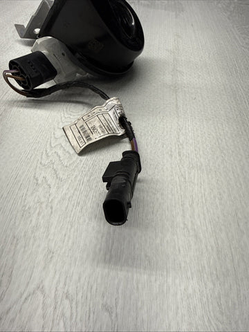 BMW 15-20 F80 F82 F83 M3 M4 Low Tone Horn 61129344840 5A74FB9