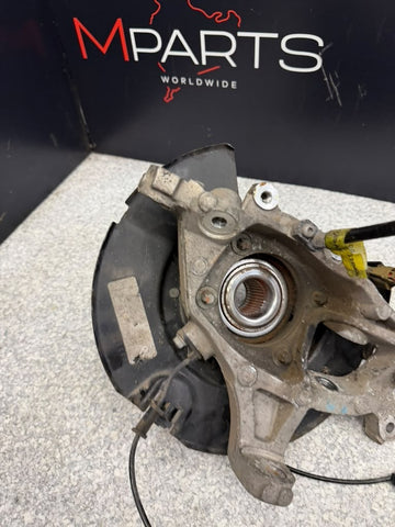 15-23 Dodge Charger Rear Suspension Left Side Spindle Knuckle & Hub OEM