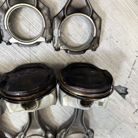 08-13 BMW F06 F10 F12 F13 M5 M6 V8 S63 Engine Pistons & Connecting Rods OEM Set