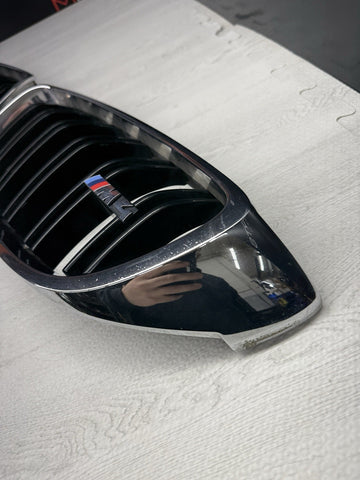 15-20 BMW F80 M3 F82 F83 Front Bumper Kidney Chrome Grilles Grills OEM M4 Badge