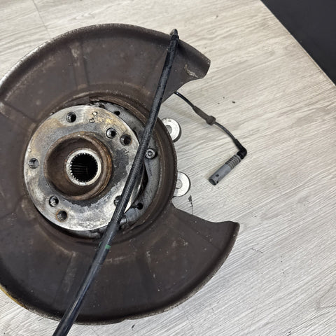 06-07 BMW E63 M6 Rear Left Knuckle Spindle Wheel Hub Bearing Assembly OEM