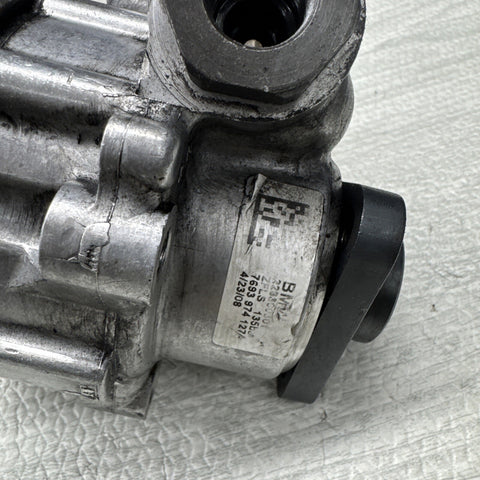 2010-2013 BMW E90 E92 E93 M3 S65 POWER STEERING PUMP ZF OEM