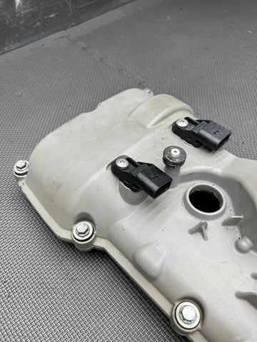 08-13 BMW E90 E92 E93 M3 S65 LEFT DRIVER SIDE ENGINE VALVE COVER