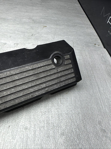 BMW OEM E39 M5 FRONT ENGINE MOTOR RIGHT SIDE VALVE COVER 2000-2003