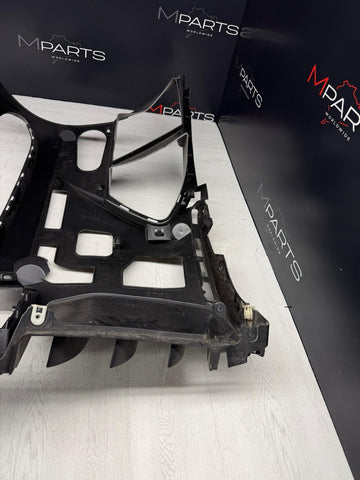 21-26 BMW G80 G82 G83 M3 M4 FRONT BUMPER LEFT RETAINER BRACKET OEM 51118069415