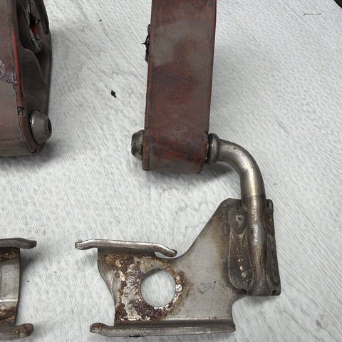 BMW E90 E92 E93 M3 08-13 Muffler Brackets Hanger Hangers 8041984