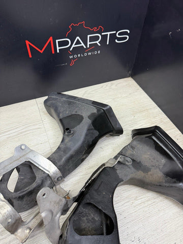 06-10 BMW E63 E64 M6 FRONT BUMPER LOWER BRAKE AIR DUCTS 7899787 7899788