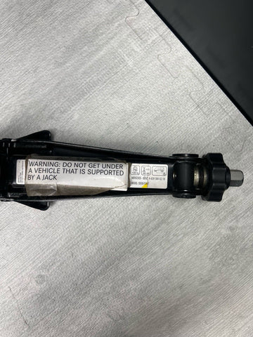 Mercedes Vito W447 W639 Wheel Jack Lifter Service Tool A6395800218