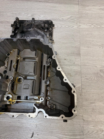 12-19 BMW F06 F10 F12 F13 M5 M6 S63 ENGINE UPPER OIL PAN FILTER HOUSING OEM