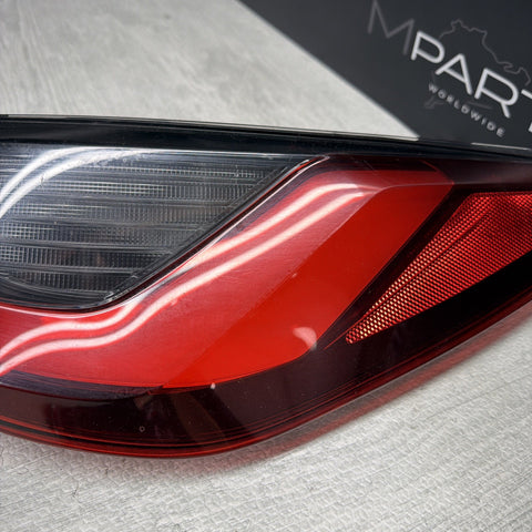 BMW 4 Coupe 20-24 G22 G82 M4 430 Rear Right pass Taillight 7477606 63217477606