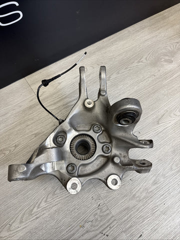 21-24 BMW G80 G82 G83 G87 M2 M3 M4 Rear Suspension Right Knuckle Hub Spindle