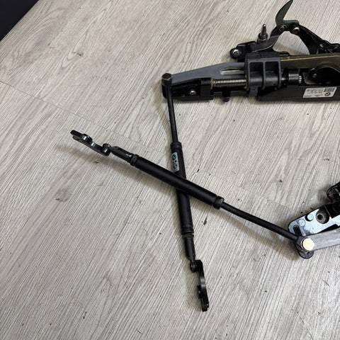 01-06 BMW E46 325 330 M3 - Convertible Top Latches Motors  - 7031361 7031362 OEM