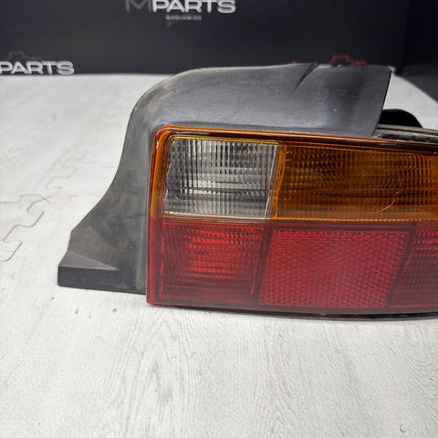 98-02 BMW Z3M Z3 M Convertible Roadster Right Rear Tail Light OEM *Scratches