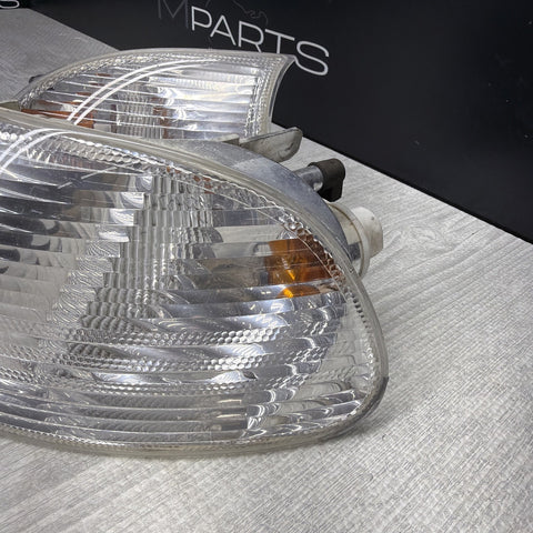 2001 BMW E46 325 328 M3 Clear Corner Lights Tail Lamps 6919651 6919652 *Notes*
