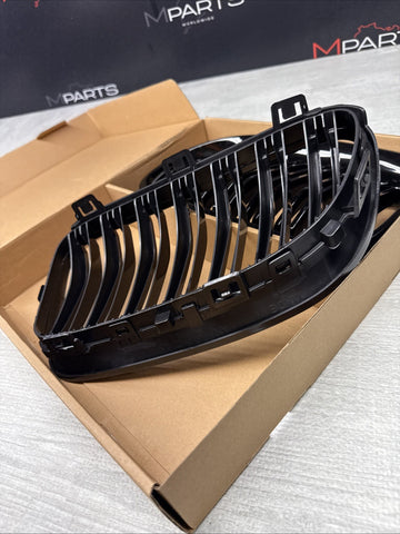 NEW BMW 08-13 E92 E93 335 Front Kidney Grilles Gloss Black Set Double Slotted
