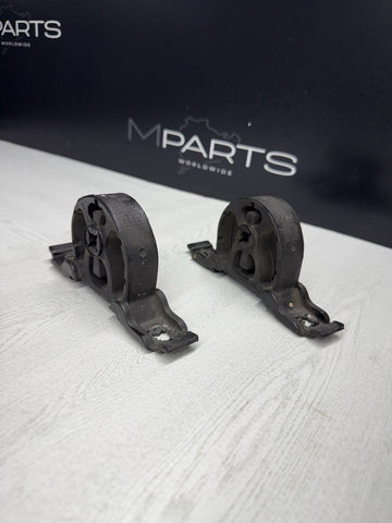 BMW 15-20 F80 F82 F83 M3 M4 Exhaust Hangers 18207500281 7500281 18-20-7-500-281