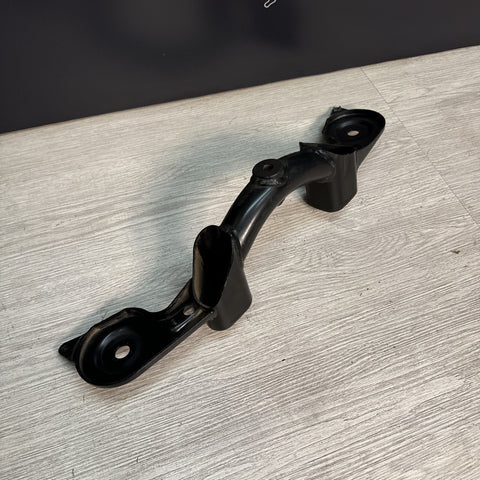 01-06 BMW E46 M3 Differential Diff Support Cross Member Bracket Mount OEM