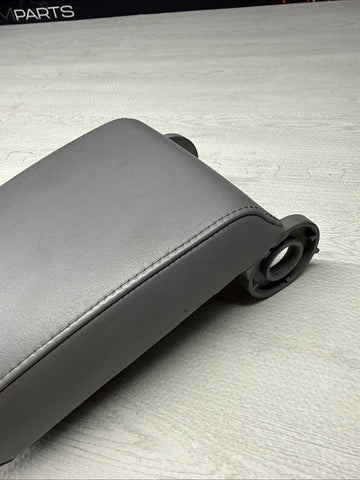 01-06 BMW E46 M3 Center Console Armrest Arm Rest Dove Grey Leather Top Only