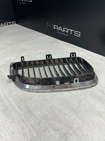 08-13 BMW E90 E92 E93 M3 Front Bumper Kidney Grilles Chrome OEM