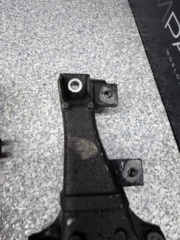 92-02 BMW E36 Z3 Left & Right Engine Mount Support Bracket Set 1141137 1138249