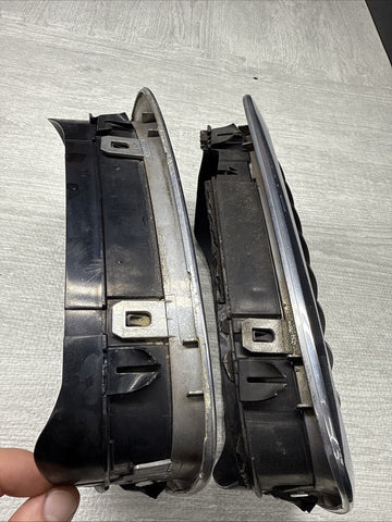 BMW 01-06 E46 M3 Front Kidney Grilles Chrome Set OEM *Broken Tabs*