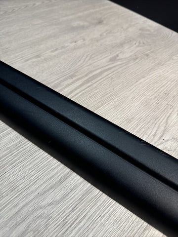 01-06 BMW E46 330 M3 CONVERTIBLE RIGHT PASSENGER LOWER DOOR SILL BLACK 8239966
