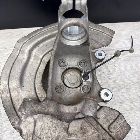 15-20 OEM BMW F80 F82 F83 M3 M4 Front Right Hub Spindle Knuckle Wheel Bearing