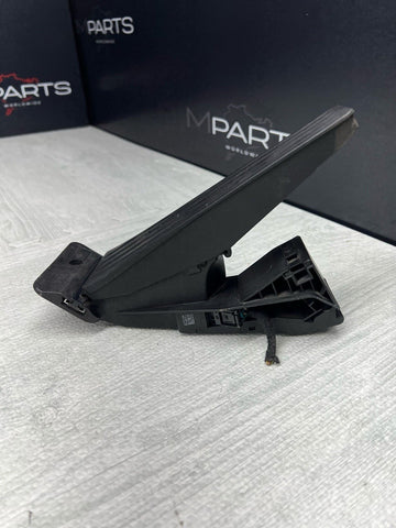 BMW E60 E90 E92 M3 F01 F06 F10 F12 ACCELERATOR GAS PEDAL