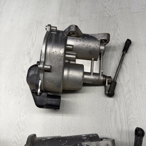 Complete Throttle Body Bodies Set BMW E90 E92 E93 M3 S65 4.0 V8 7838246