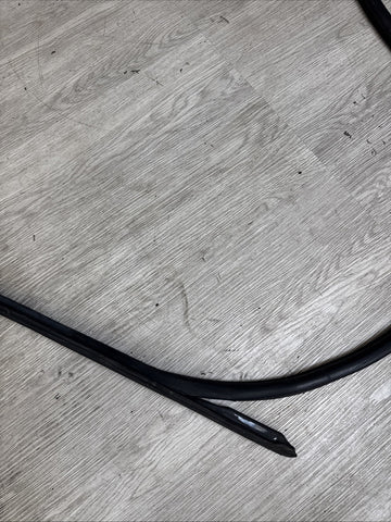 92-99 BMW E36 M3 323 325 328 Driver Front Door Weather Strip Seal Coupe Black