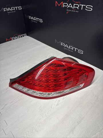08-10 BMW E63 E64 650i M6 Rear Right LCI Led Taillight Lamp Assembly OEM 7177070