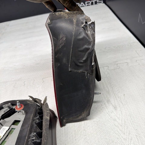 01-06 E46 BMW 330 M3 CONVERTIBLE REAR LED TAIL LIGHTS 6937454 SET *Notes*