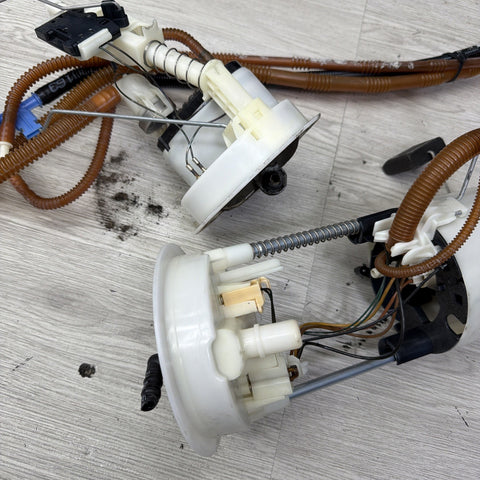 08-13 BMW E90 E92 E93 M3 Gas Fuel Pump Unit Assembly Left Right
