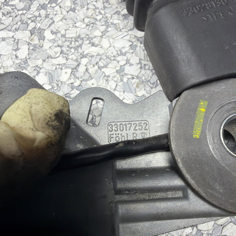 OEM BMW E53 E83 E85 E86 X3 X5 Z4 Right Passenger Side Seat Belt Buckle Tensioner