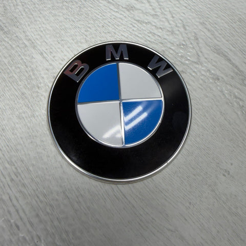 BMW 15-20 F22 F23 228I M235 FRONT BUMPER BADGE EMBLEM LOGO OEM 7288752
