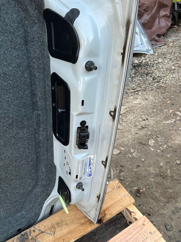 (PICKUP ONLY) 96-02 BMW Z3M Roadster Rear Trunk Lid Deck Panel Titanium Silver