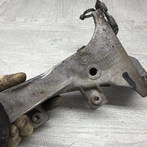 92-02 Bmw E36 3 Series M3 Z3 Front Left Engine Motor Mount Bracket Support Oem