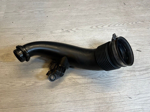 15-20 BMW F80 F82 F83 M3 M4 AIR INTAKE CHARGE PIPE TUBE DUCT