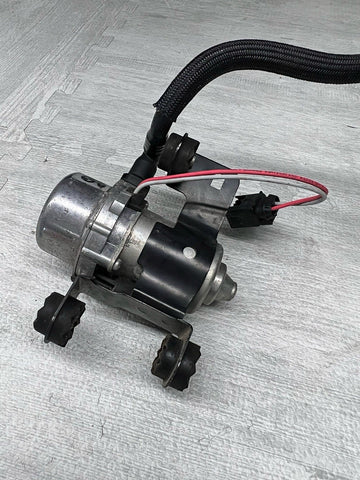 08-13 BMW E90 E92 E93 M3 S65 FRONT EVAP VACUUM AIR PUMP 2283333
