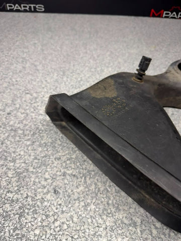 06-10 BMW E60 E63 E64 M5 M6 Left Driver Side Lower Air Intake Duct Pipe OEM