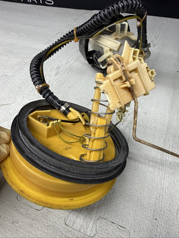 2000-2003 BMW E39 M5 Fuel Pump OEM 16146752371