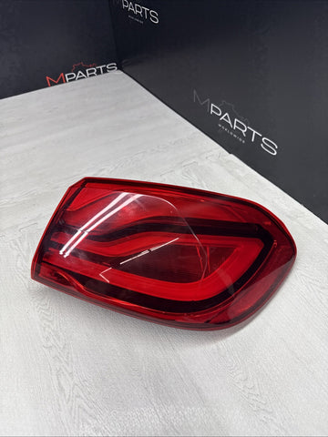 18-20 OEM BMW F32 F33 F82 F83 M4 LCI Rear Right Passenger Side Outer Tail Light