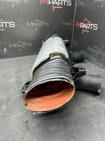 Air Cleaner Filter Box Duct Assembly 315204 318480 OEM 14-16 Ferrari 488