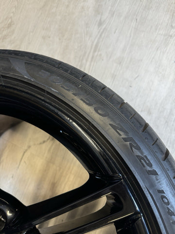 PORSCHE TAYCAN MISSION E REAR WHEEL RIM 21x11.5 ET66 9J1601025AB *Repaired Crack