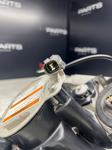 04-09 Honda S2000 Headlight Passenger Right Head Lamp Light OEM