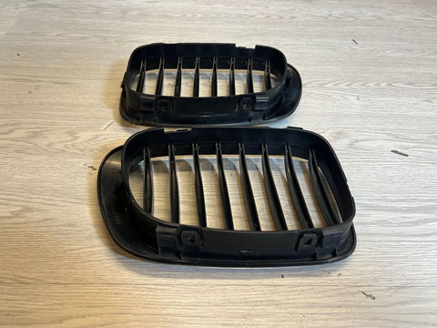 01-06 BMW E46 M3 Front Kidney Grilles Matte Black